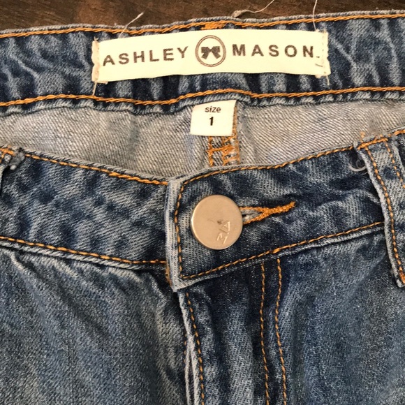 Distressed crop jean - Picture 4 of 6